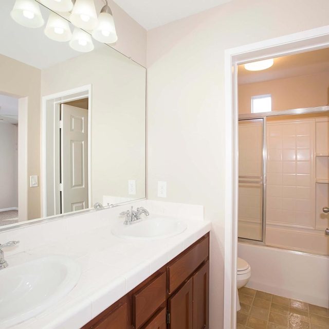 After-photo-of-bathroom-renovation-of-San-Marcos-condo
